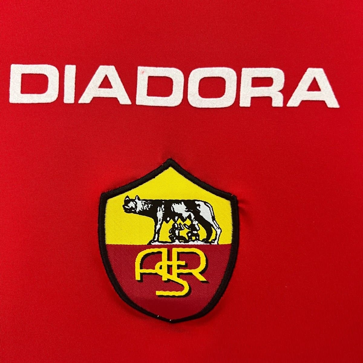 04 - 05 Roma Home Retro Football Shirt - Footballshirt.online