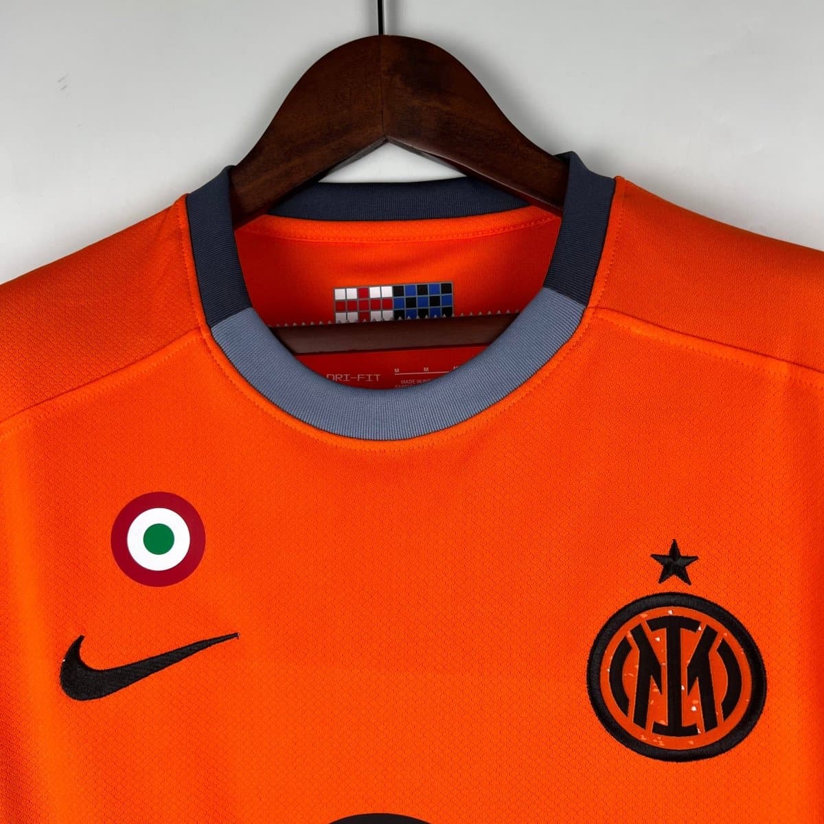 2023/24 Inter Milan Away Retro | Footballshirt.online - Footballshirt.online