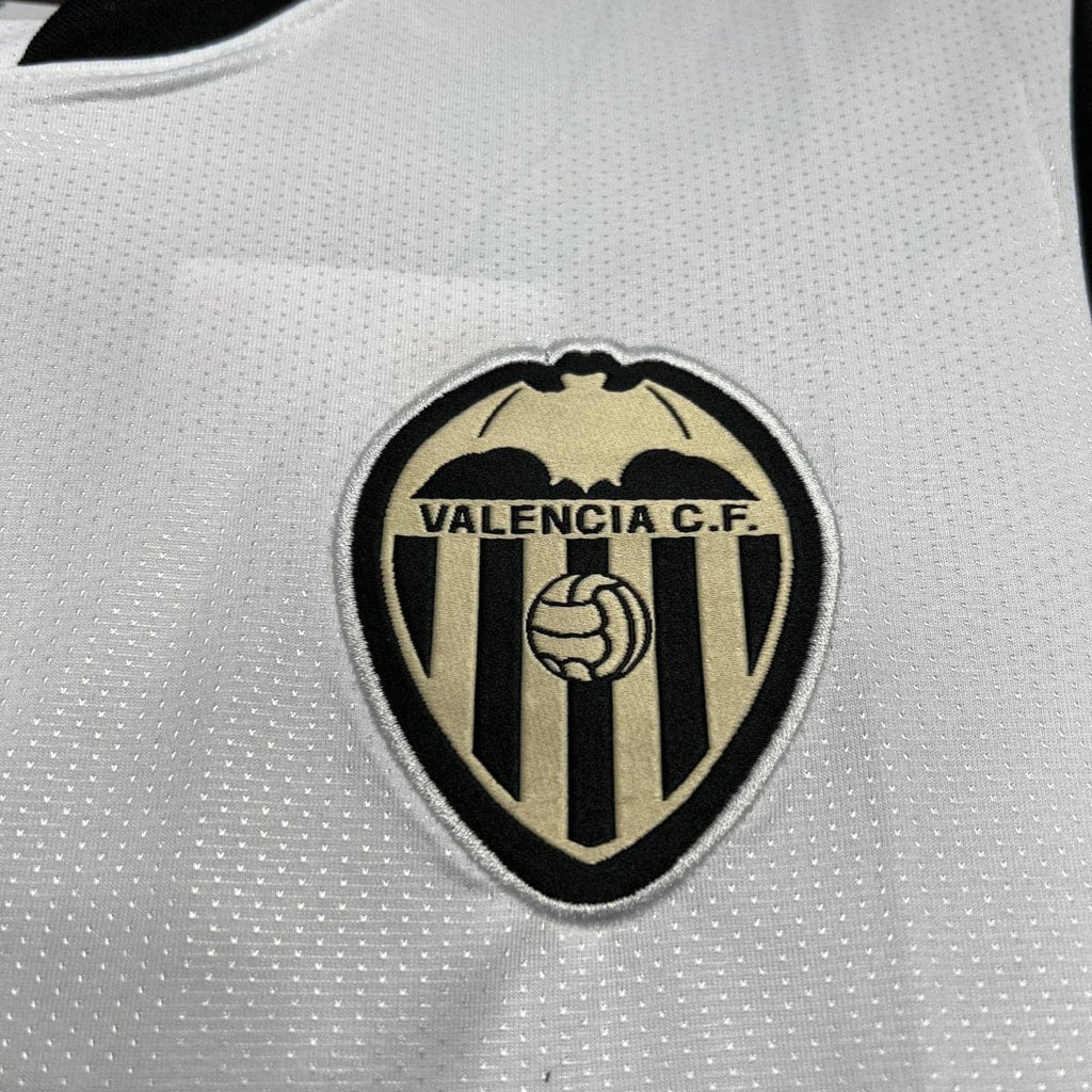 24 - 25 Valencia Home Retro Football Shirt - Footballshirt.online