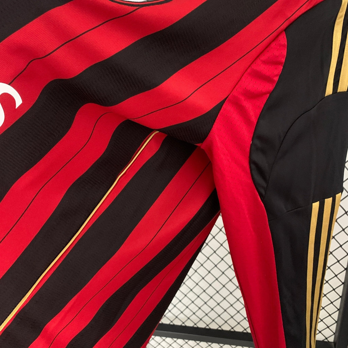 AC MILAN 2013 - 2014 HOME JERSEY LONG SLEEVED - Footballshirt.online