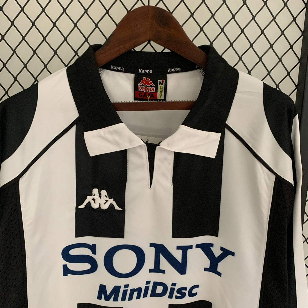 JUVENTUS 1997 - 1998 HOME JERSEY LONG SLEEVED | Footballshirt.online - Footballshirt.online