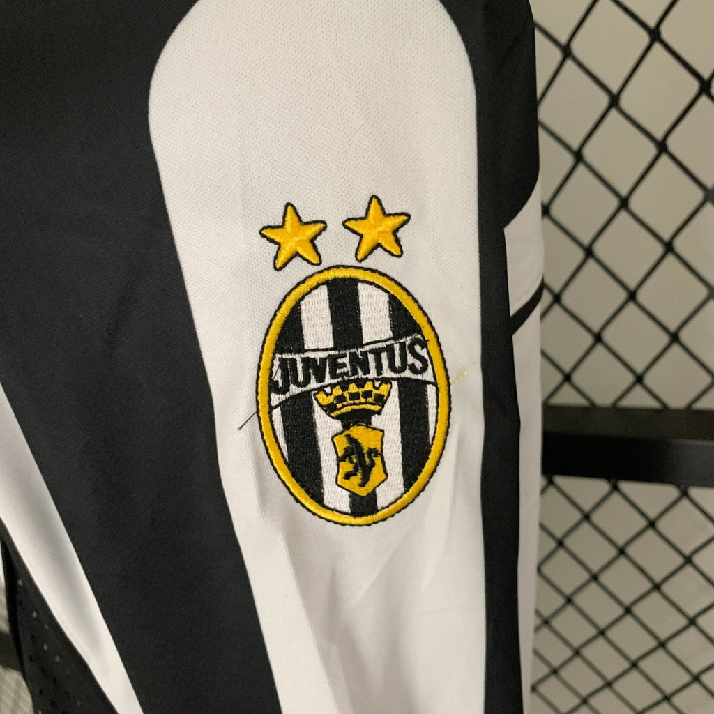 JUVENTUS 1997 - 1998 HOME JERSEY LONG SLEEVED | Footballshirt.online - Footballshirt.online
