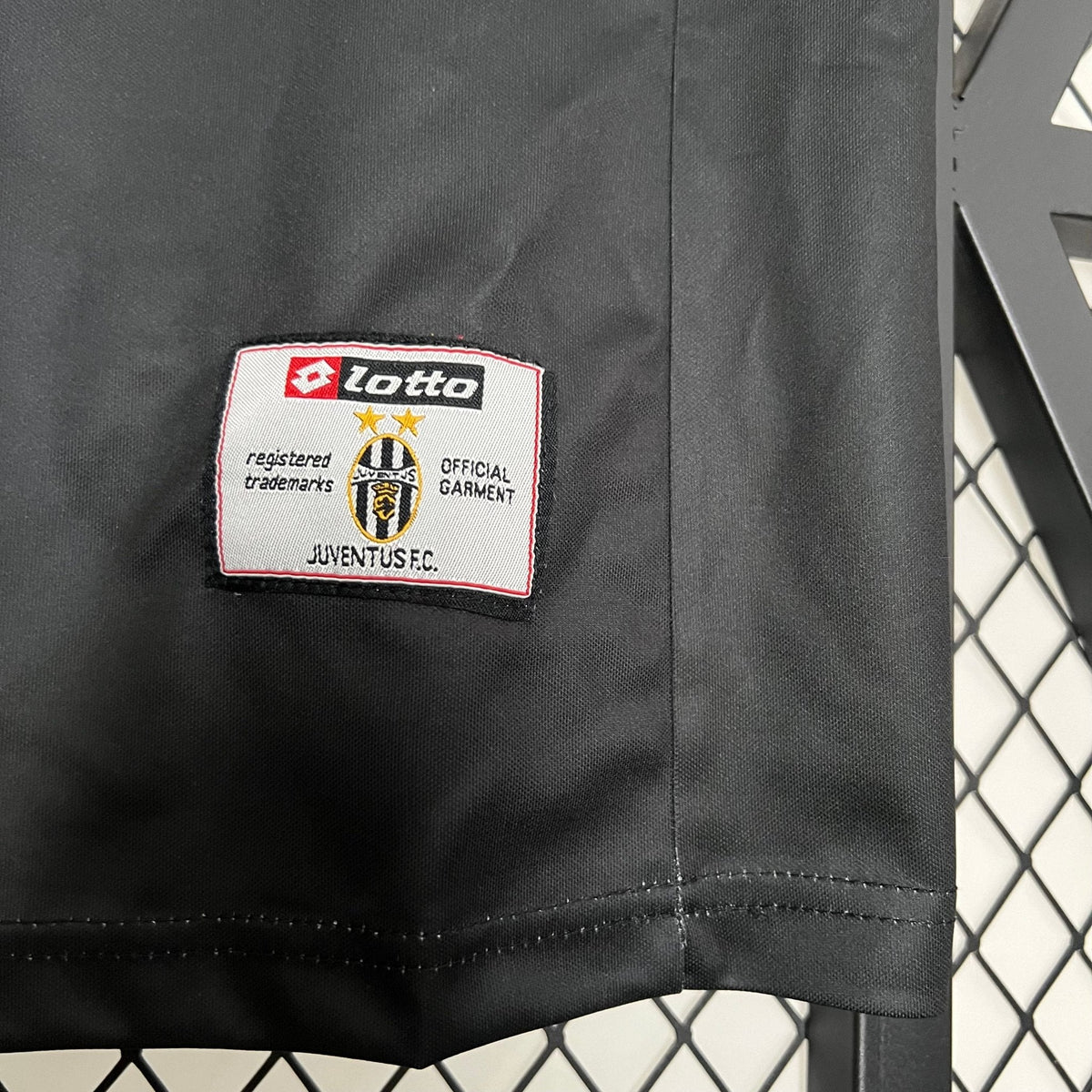 JUVENTUS 2001 - 2002 AWAY JERSEY| Footballshirt.online - Footballshirt.online