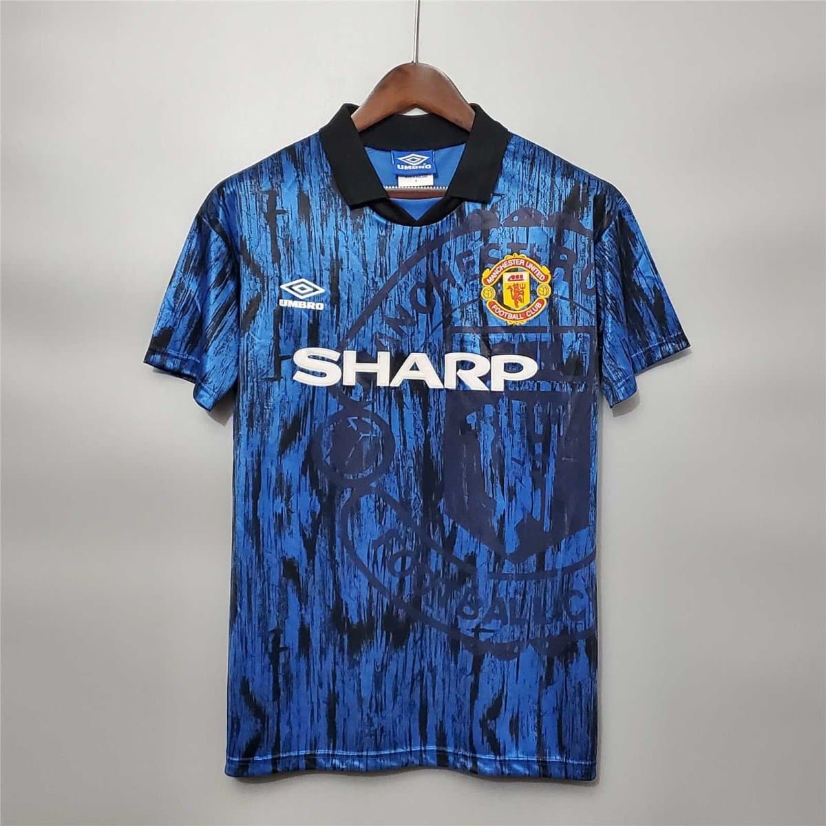 MNU away retro shirts - Footballshirt.online