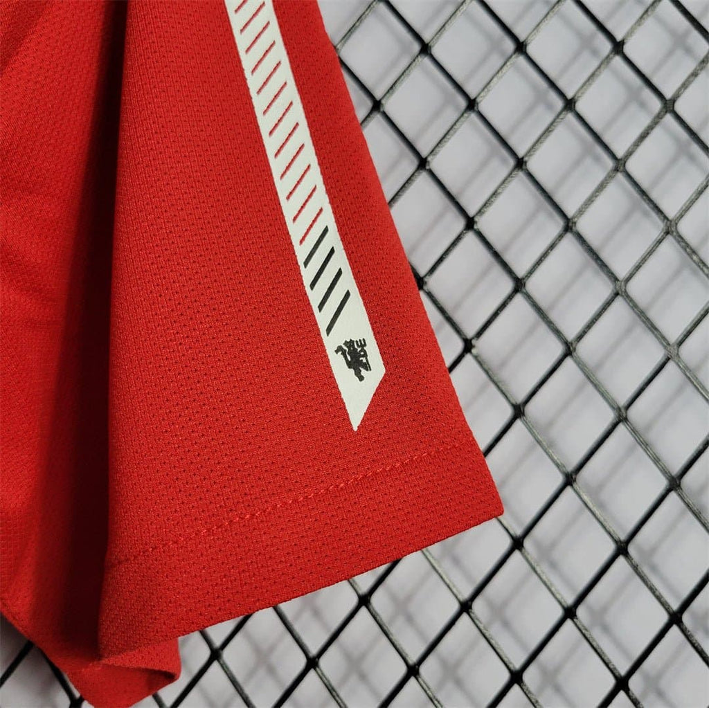 MNU home Retro Away Shirts - Footballshirt.online