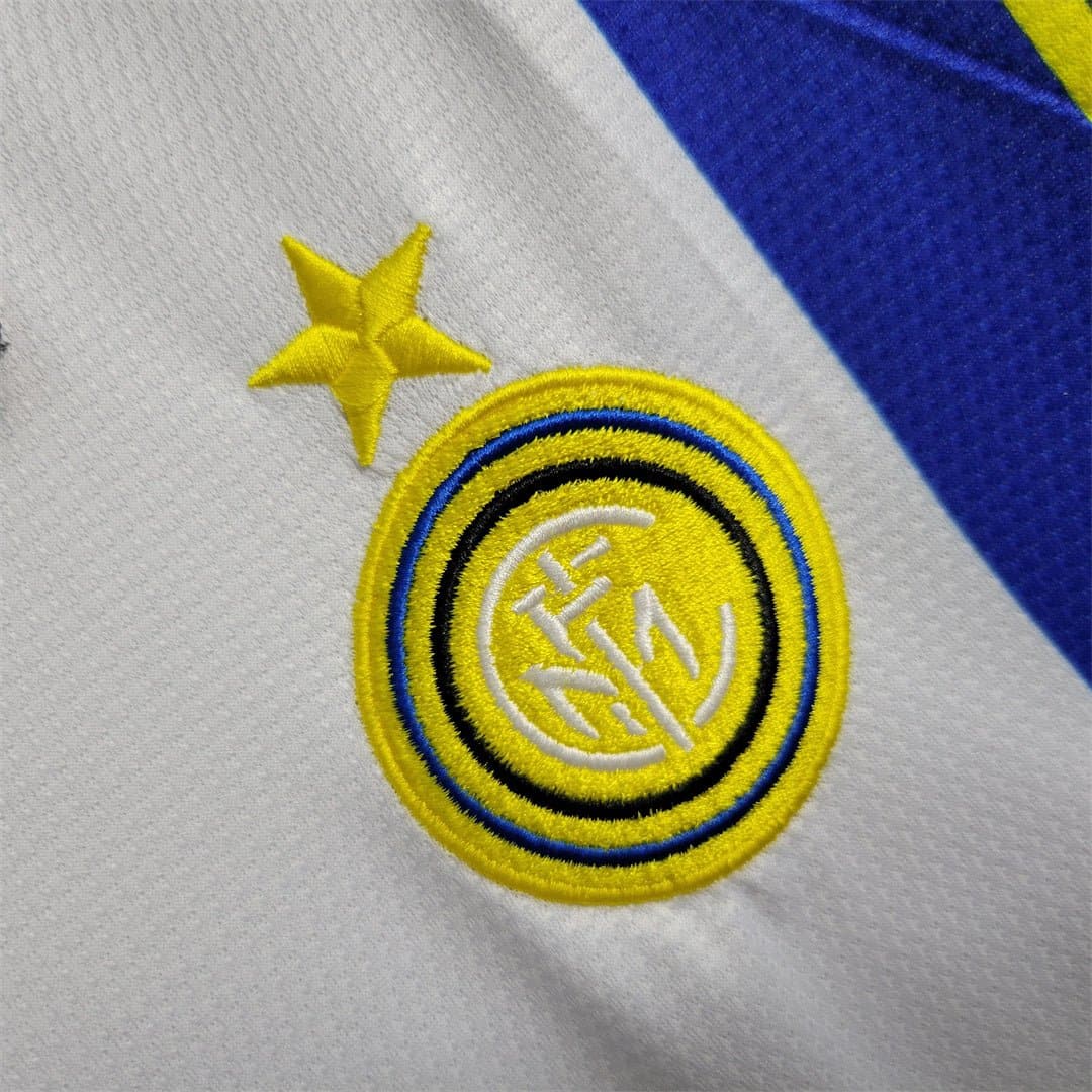 Pirelli Retro Tshirt Final League - Footballshirt.online